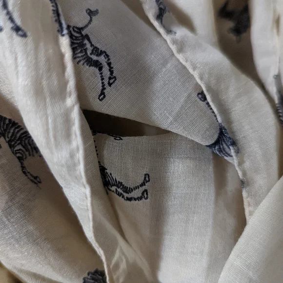 Zebra Infinity Scarf - Picture 3 of 4